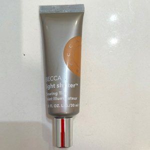 BECCA Light Shifter Dewing Tint in ORBIT 2